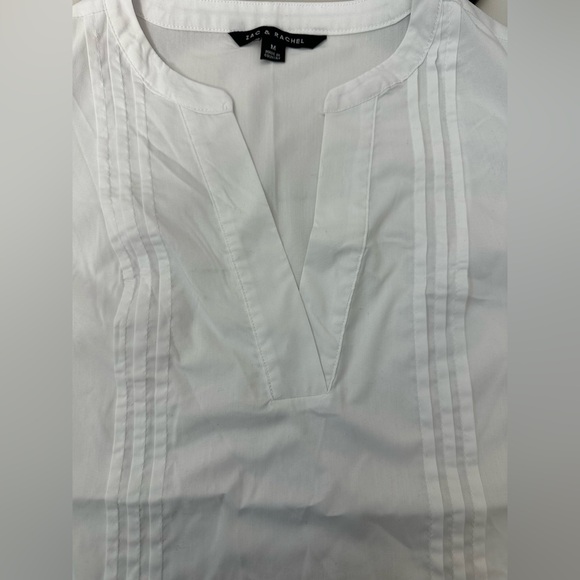 Zac & Rachel White V-Neck Blouse with Relaxed Fit - Picture 4 of 4